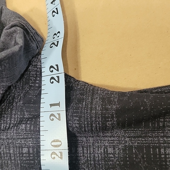 Calvin Klein, Mens Size L Short Sleeve Button Down Shirt, Cuffed Sleeve, EUC - Picture 6 of 12